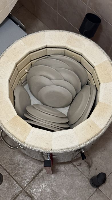 Пещ за изпичане на керамика под наем