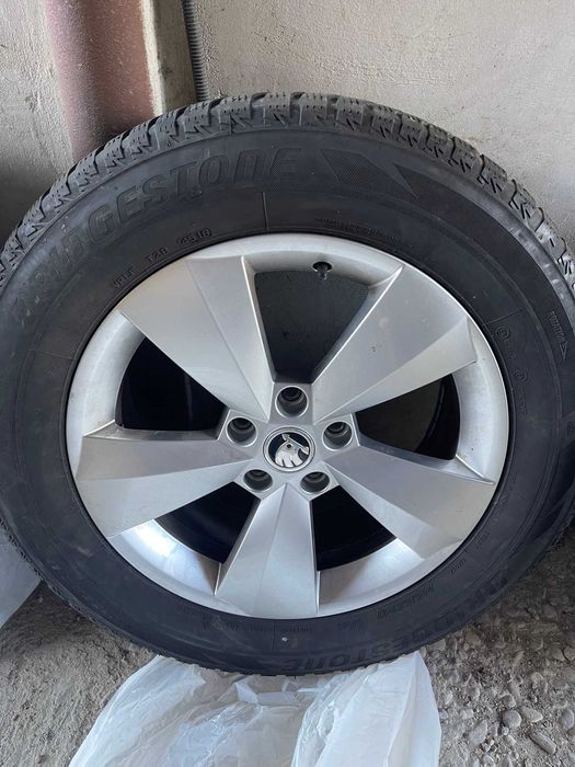 Vand roti pentru Skoda Kodiaq cu jante originale de 17 inch
