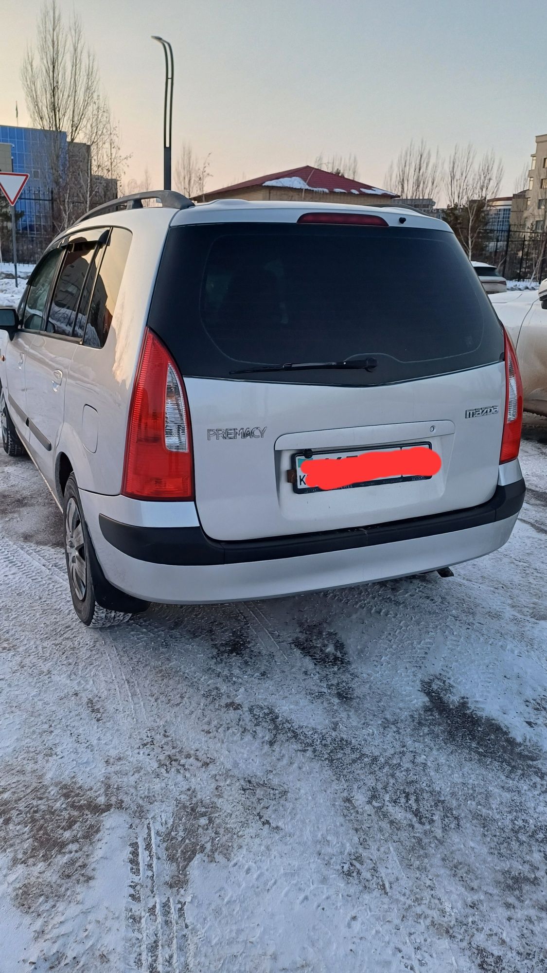 Продается Mazda PREMASY