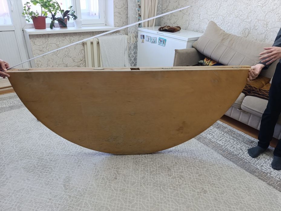 Стол круглый , казахский