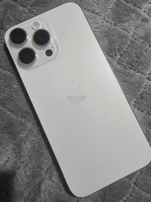 iPhone 15 Pro Max ,256Gb , 100%sanatate baterie , IMPECABIL !