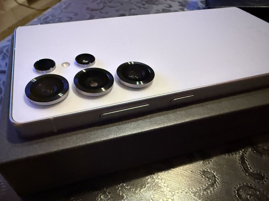 Samsung Galaxy S25 Ultra 256GB Whitesilver Titanium Snpadragon