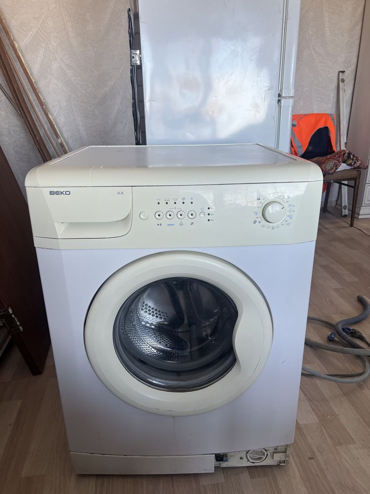 Продам стиральную машинку BEKO 6кг