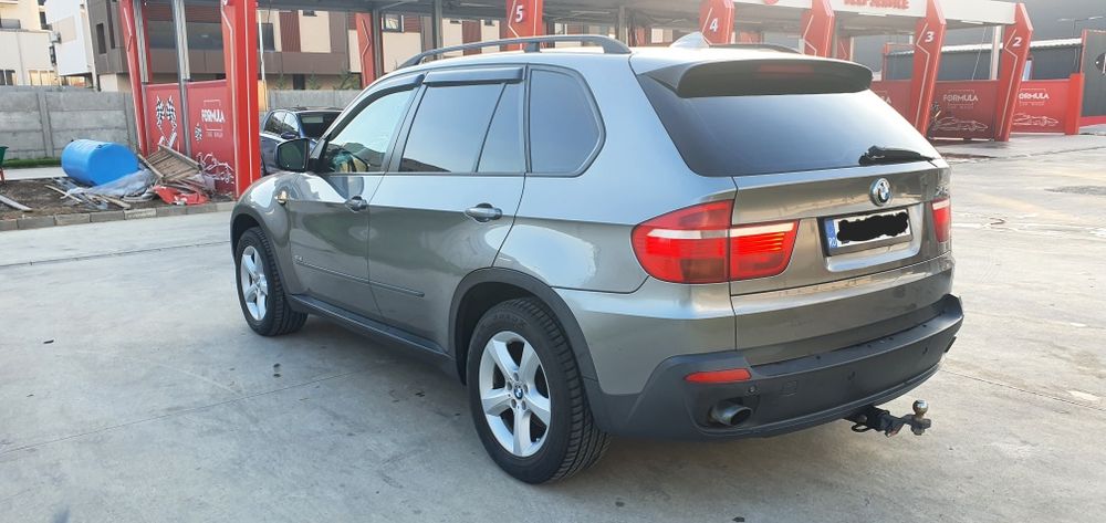 BMW  X5 3.0is vând-schimb