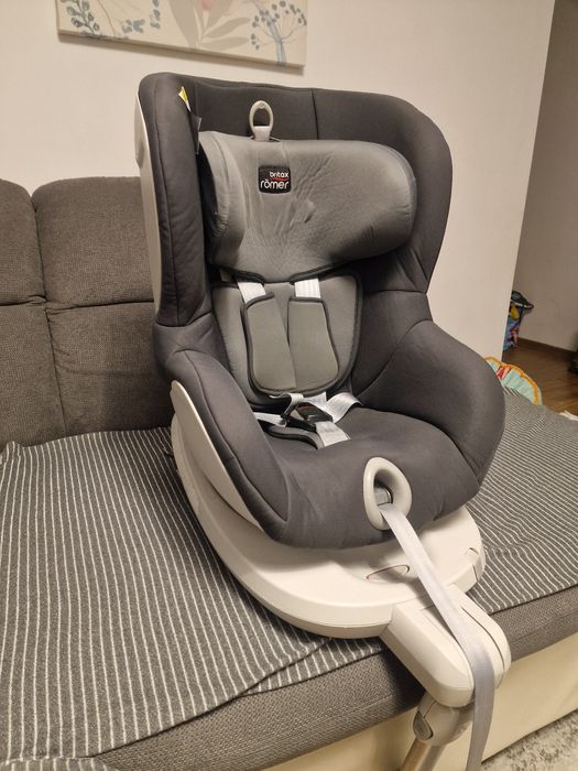 Scaun auto Britax Romer Dualfix 360° ISOFIX