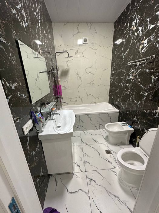 Yunsobod zenit tiklanishda tayor uchaska sotiladi 360000$min