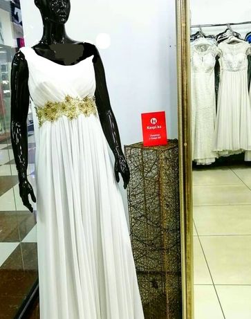 Продам Нарядное платье в пол подойдет для свадьбу,  Размер 44 Турция