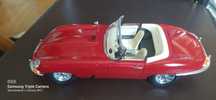 Jaguar E type 1961 mini model 1:18 cabrio
