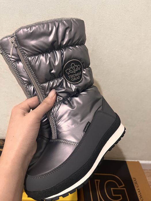 Продам зимние сапоги для девочки