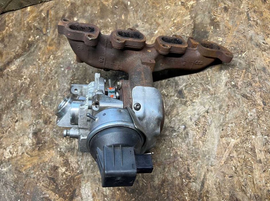Turbina VW Passat B7 2.0 TDI cod turbina 03L253056G