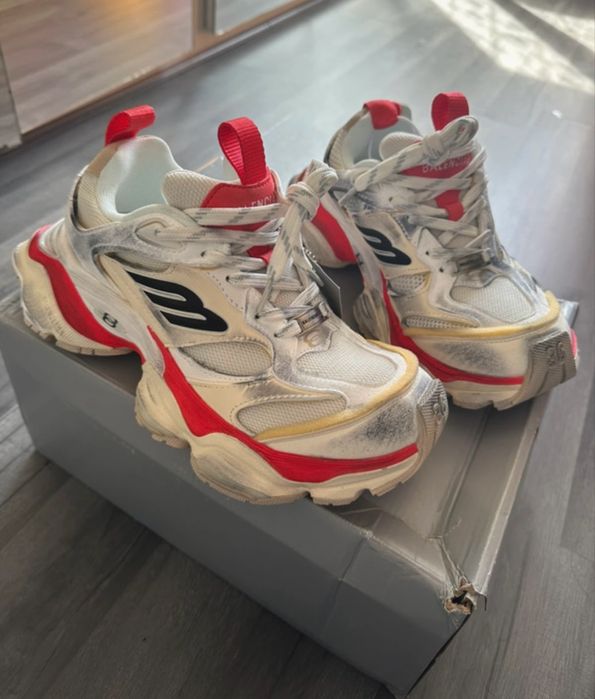 Adidasi track balenciaga 37