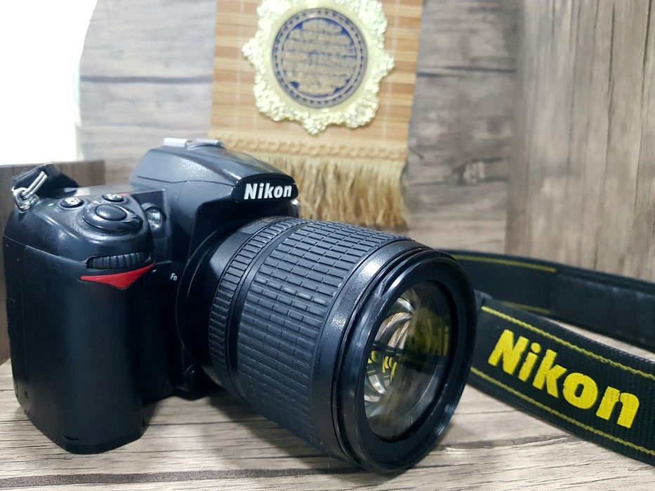 Nikon D7000 сотилади холати яхши