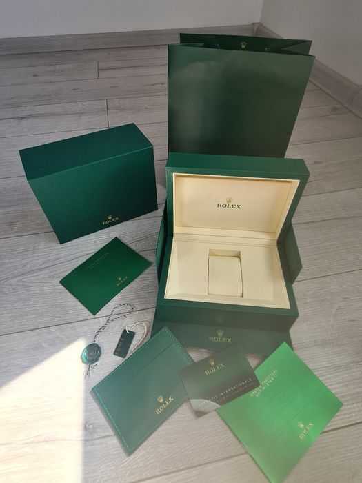Cutie-Ceas-Rolex-Model-2025-Calitate-Premium-Noua