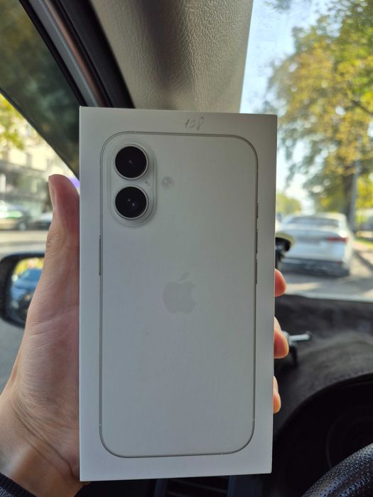 Продам Iphone 16