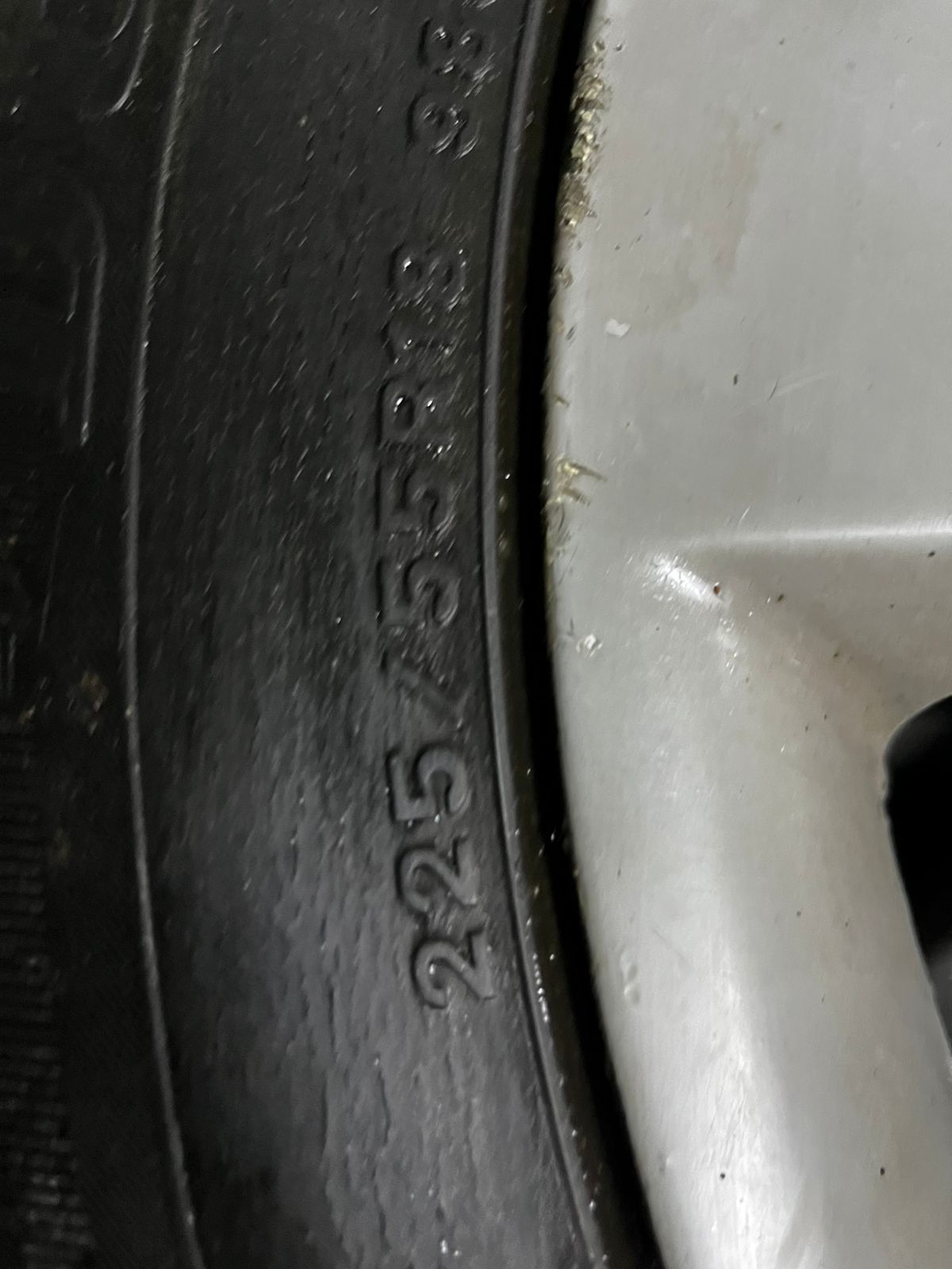 Диски с резиной на Audi A8 D2,Q3,A6 Allroad R18