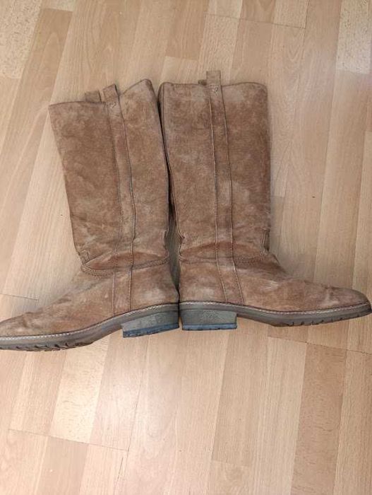 Нови високи ботуши 41-42номер за пухкаво краче