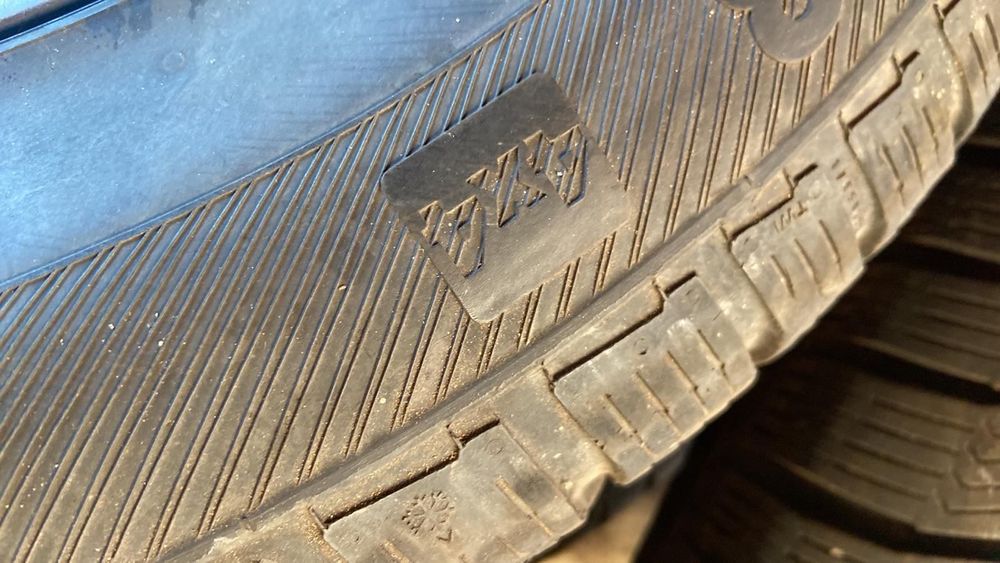 4бр. зимни гуми с джанти