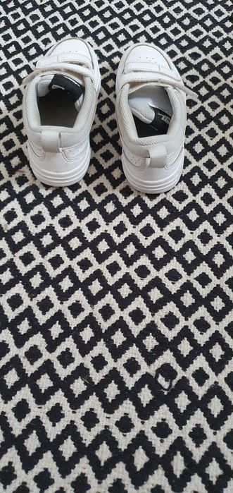 Adidasi, ghete Nike