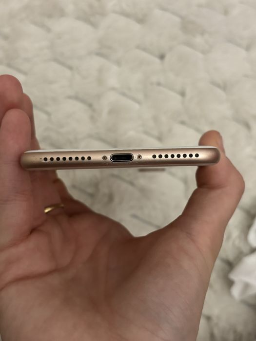 iPhone 8 Plus 64 GB