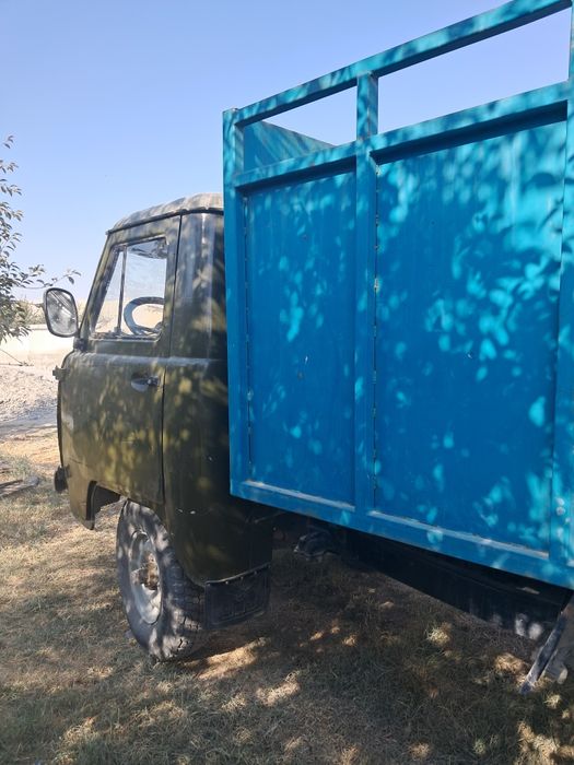 УАЗИК сотилади 1987