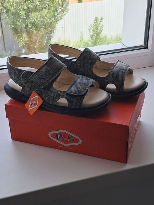 Обувь на мальчика новая кожаная