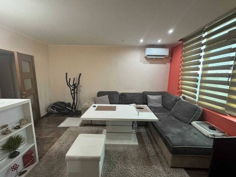 Продава се Двустаен апартамент в Бургас, Братя Миладинови - 41 кв.м за 1368 €/кв.м - Снимка #1