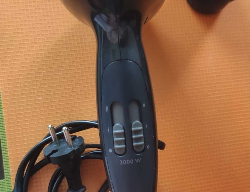 Сешоар Philips 2000 W