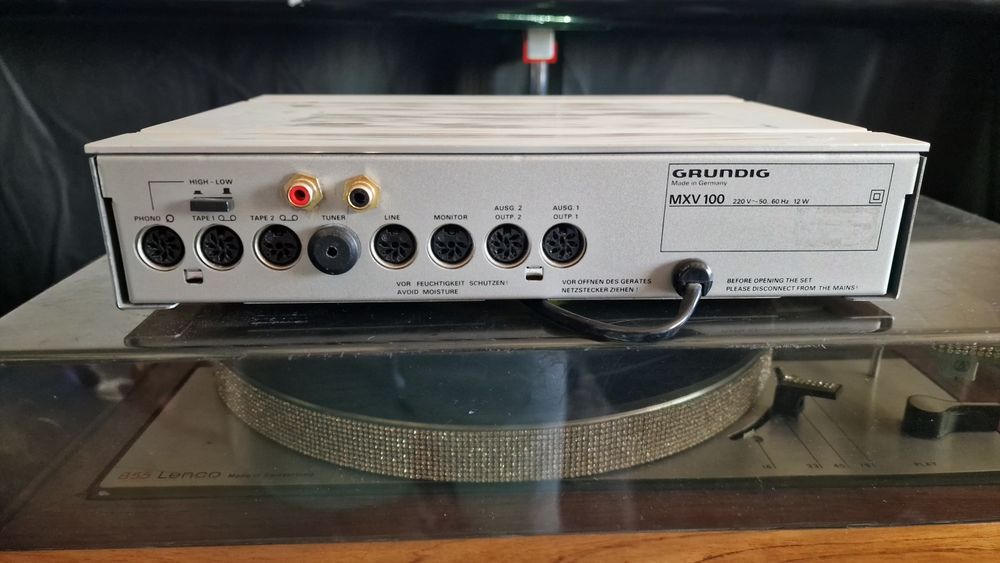 Preamplificator Grundig MVX 100