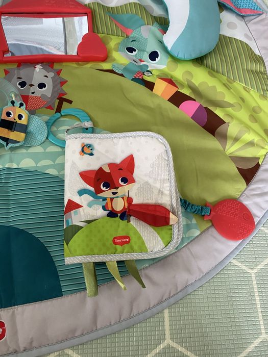 Мека книжка, Tiny love - играчка за кошара/количка