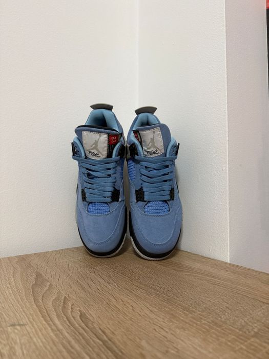 Jordan Retro 4 University Blue