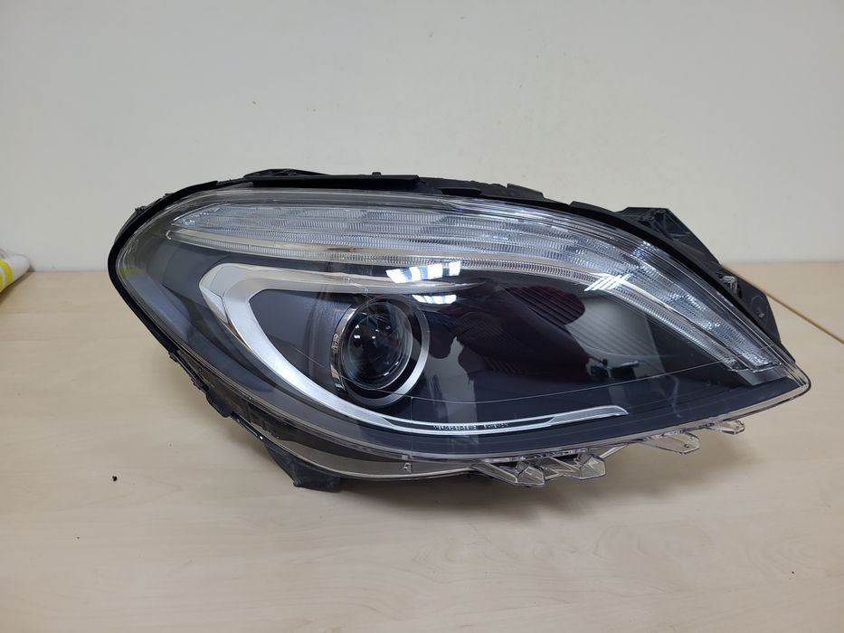 Десен фар фарове Mercedes w246 B класа far farove мерцедес 246 б класа