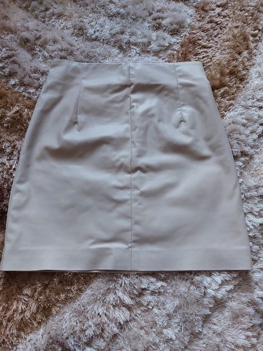 Fustă crem piele H&M 38