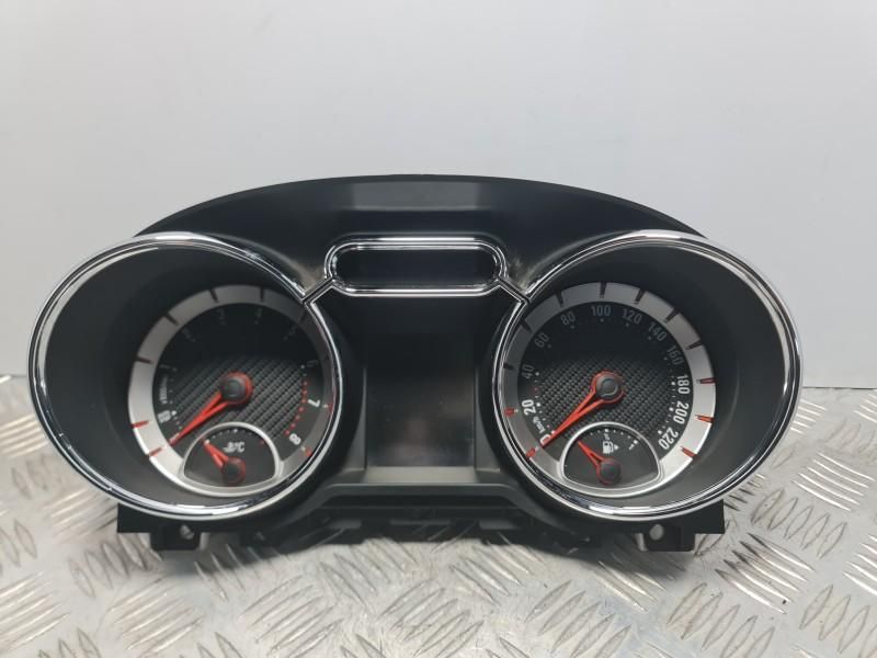 Ceasuri bord Opel Corsa E