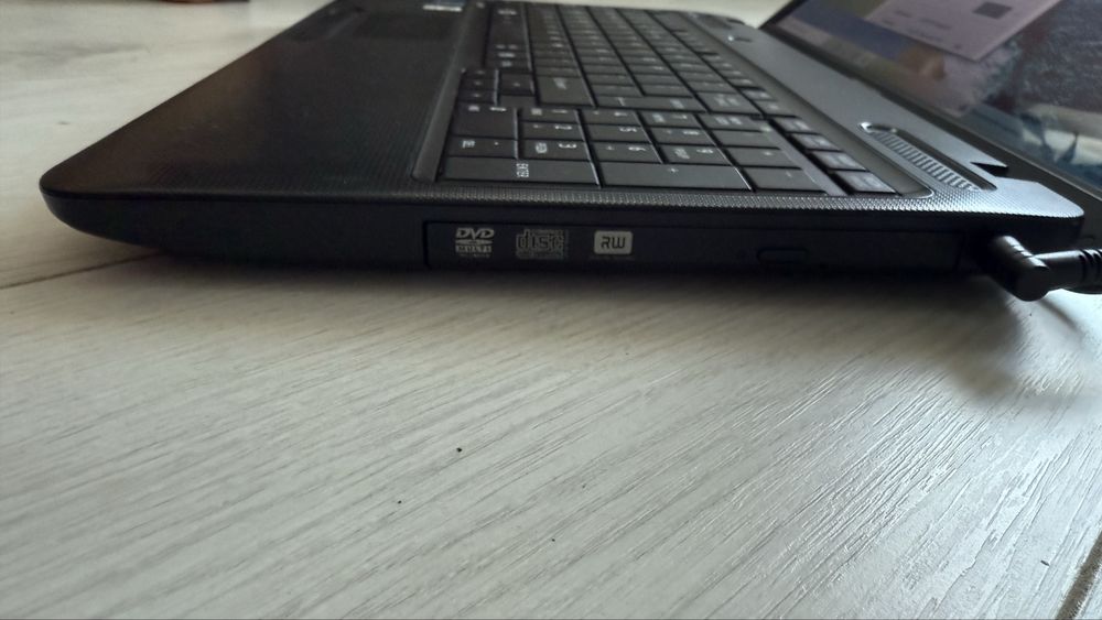 Laptop Toshiba Satellite C650-14D