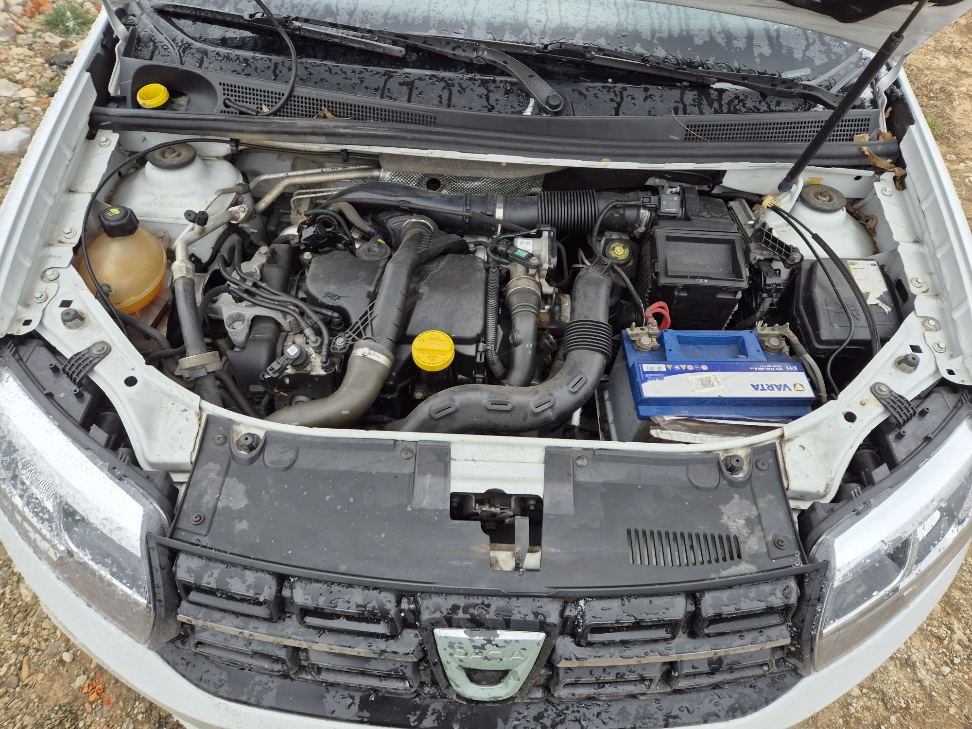 Dacia Logan mcv avariat lovit