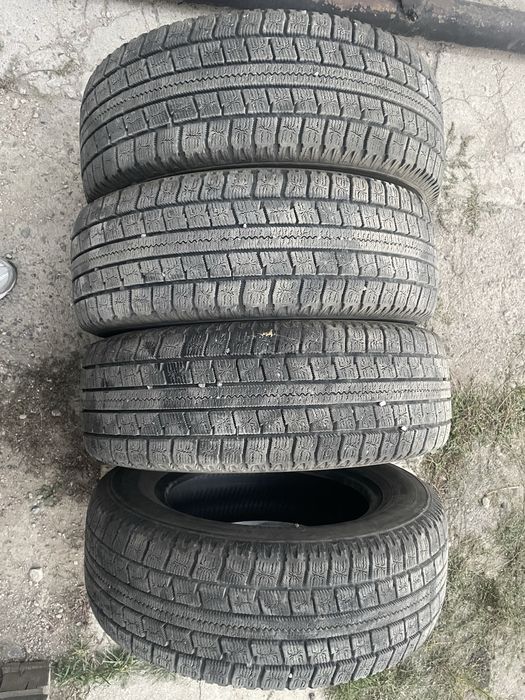 Зимние шины в отличном состоянии!