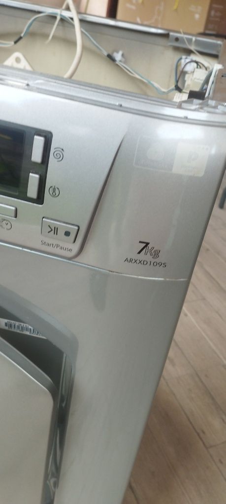 Hotpoint ariston Пералня за части повреден барабан
