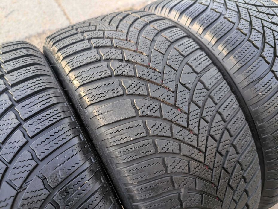 SET 4 Anvelope Iarna 225/45 R17 BRIDGESTONE Blizzak LM005 Runflat