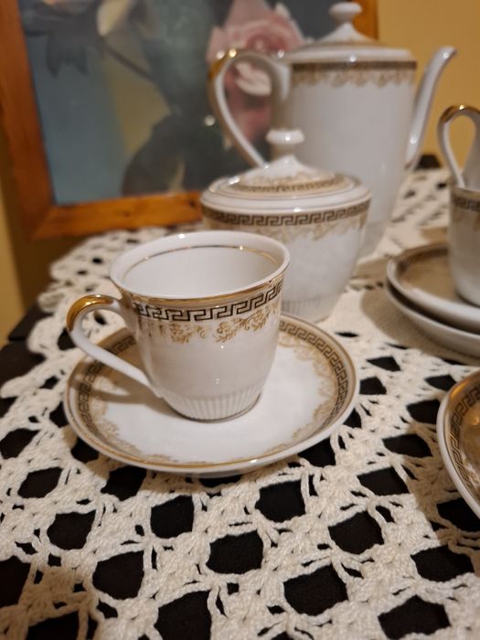 Сервиз за кафе порцеланов