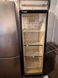 Продается витринный холодильник и обычный холодильник срочно