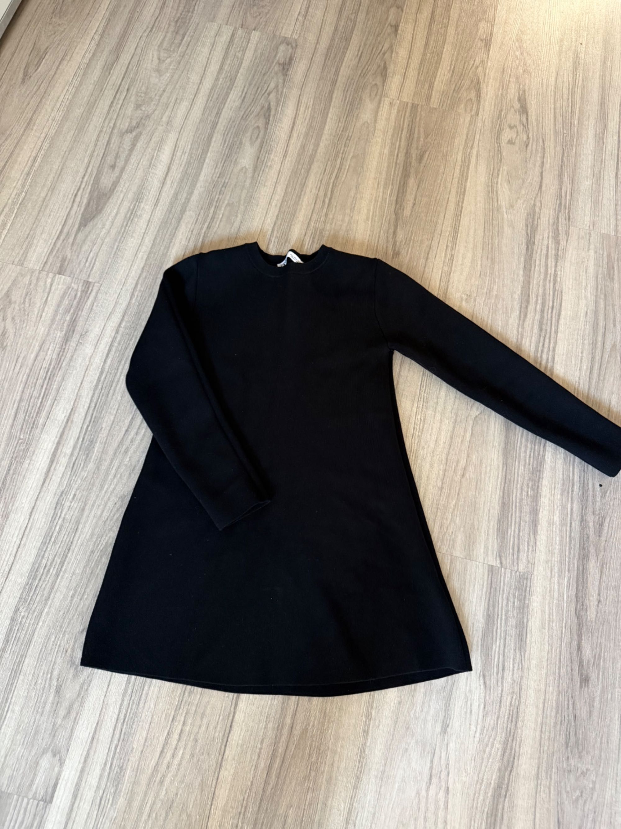 Топла плетена рокля. Zara. XS
