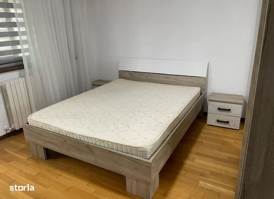 Apartament  2 camere Podul de Fier , 70 metri, etaj 3 Cod:160471