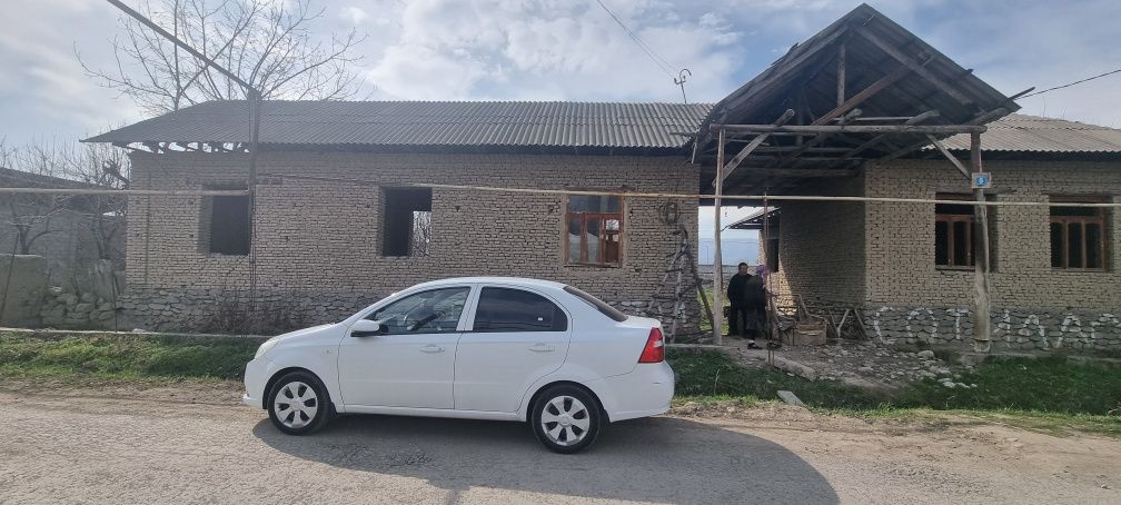Arzonga zudlik bilan sotiladi! Ховли уй сотилади 10 сотих