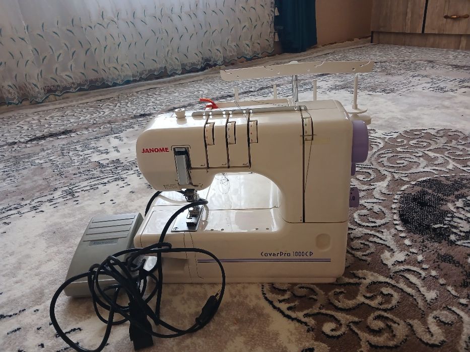 Швейная машина распашонка
