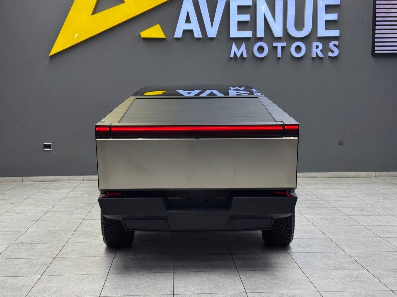 Продается Tesla Cybertruck Cyberbeast