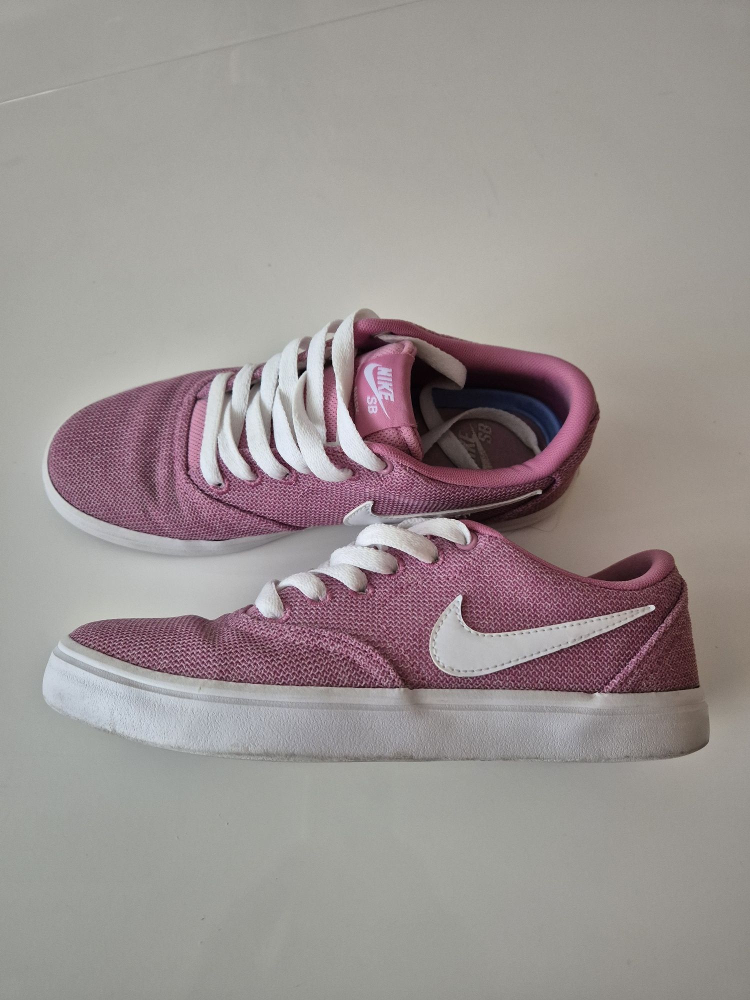 Дамски кецове Nike
