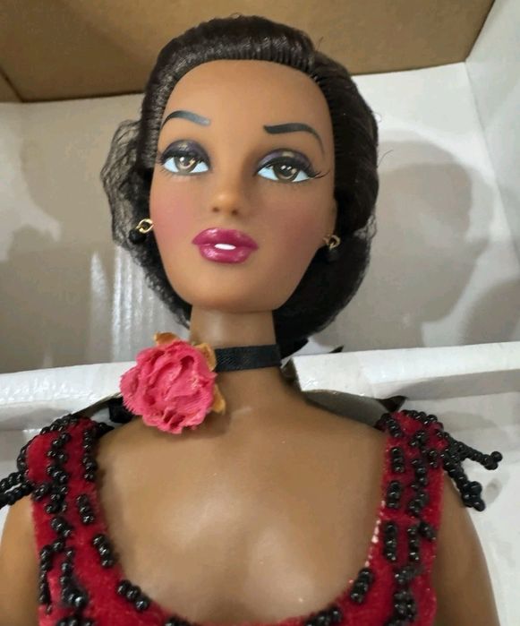 Păpușa de colecție model rar