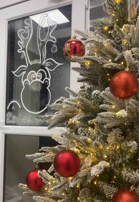 рисунки на окнах/ стенах/ интерьерные картины