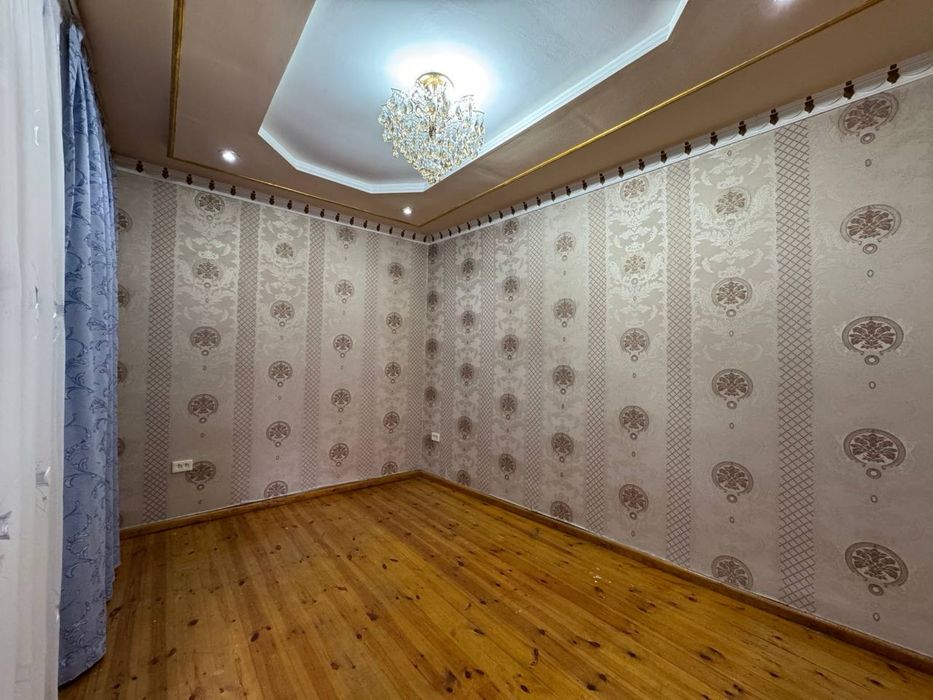 Бадамзар 6 комн 3,5 сотик еуродом