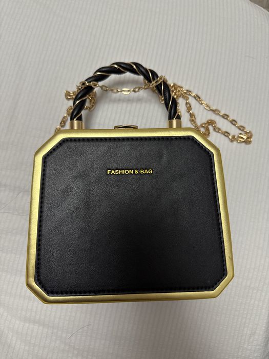 Стильная женская сумка в идеальном состоянии